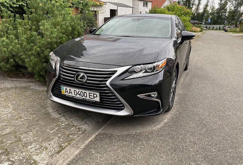 Lexus ES 350 2016