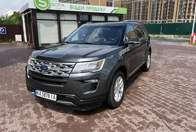 Ford Explorer XLT 2018
