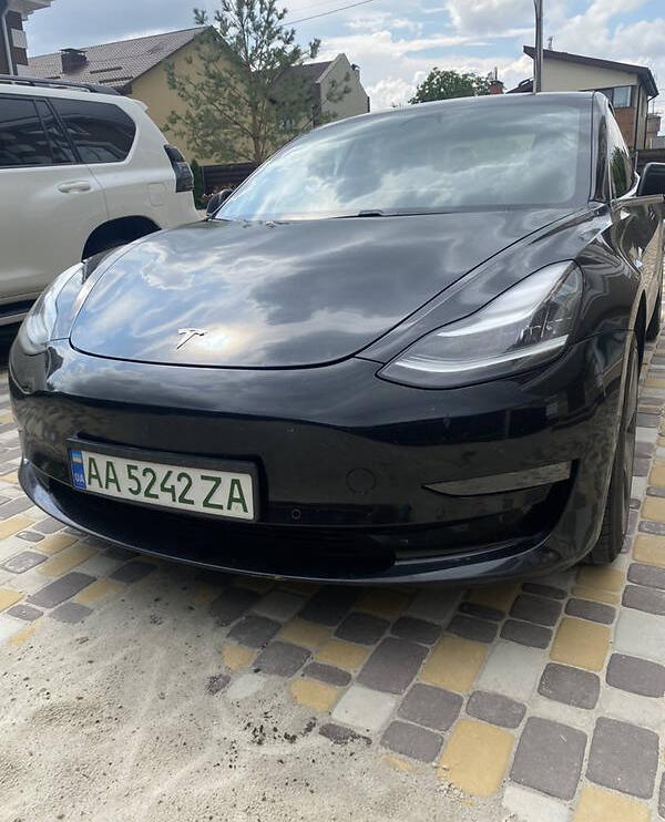 Tesla Model 3 2019