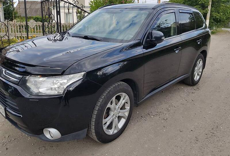 Mitsubishi Outlander 2012