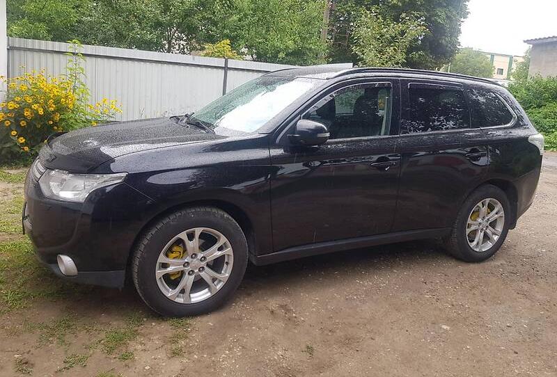 Mitsubishi Outlander 2012