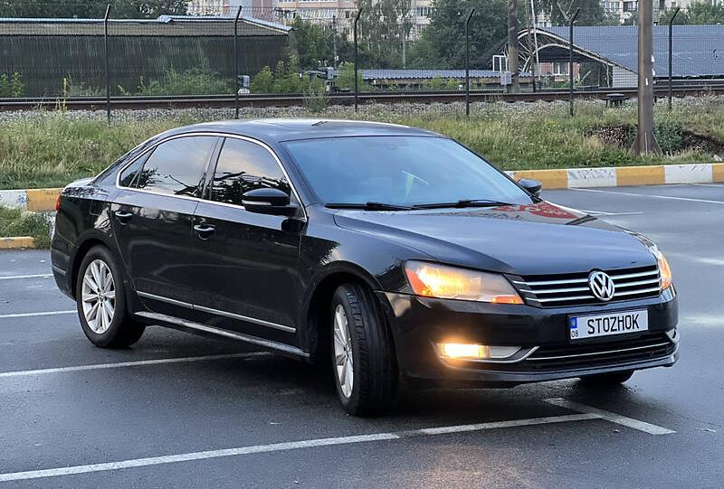 Volkswagen Passat B7 SEL 2012