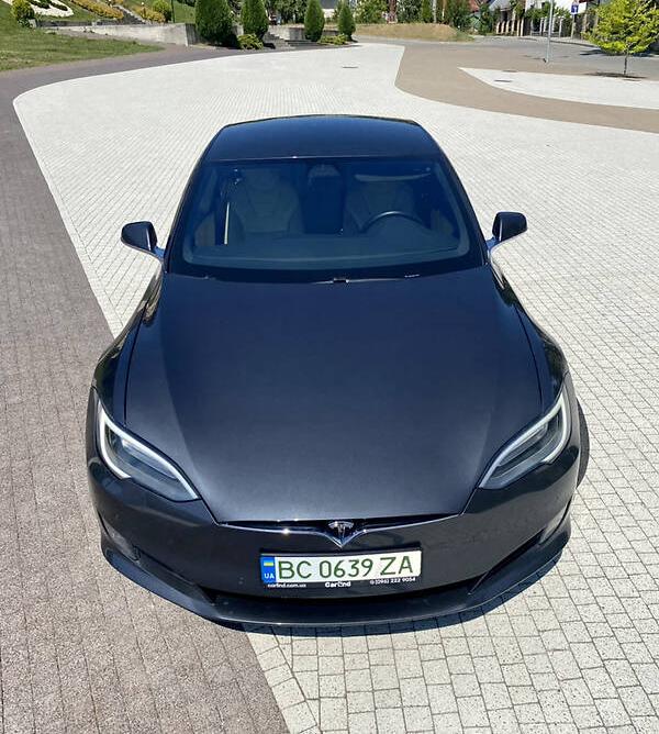 Tesla Model S 2017