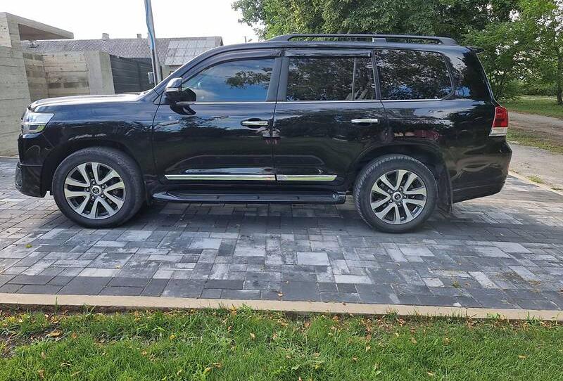 Toyota Land Cruiser 200 2017