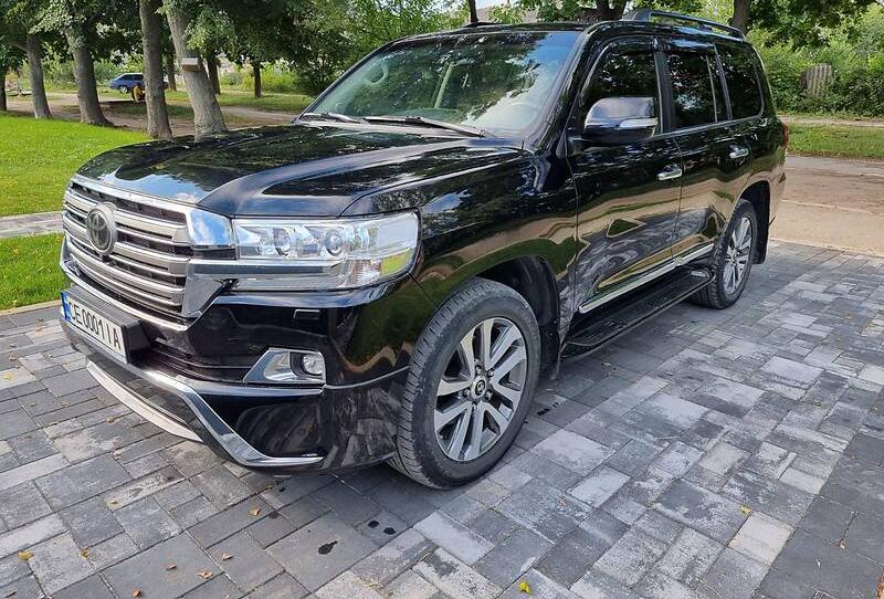 Toyota Land Cruiser 200 2017
