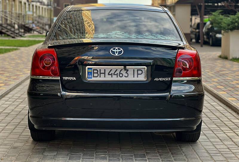 Toyota Avensis 2004