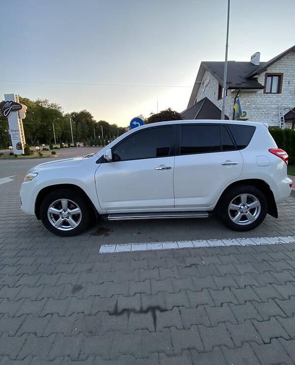 Toyota RAV4 2012