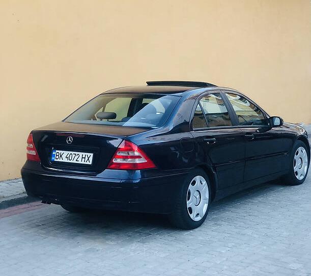 Mercedes-Benz C 200 2001