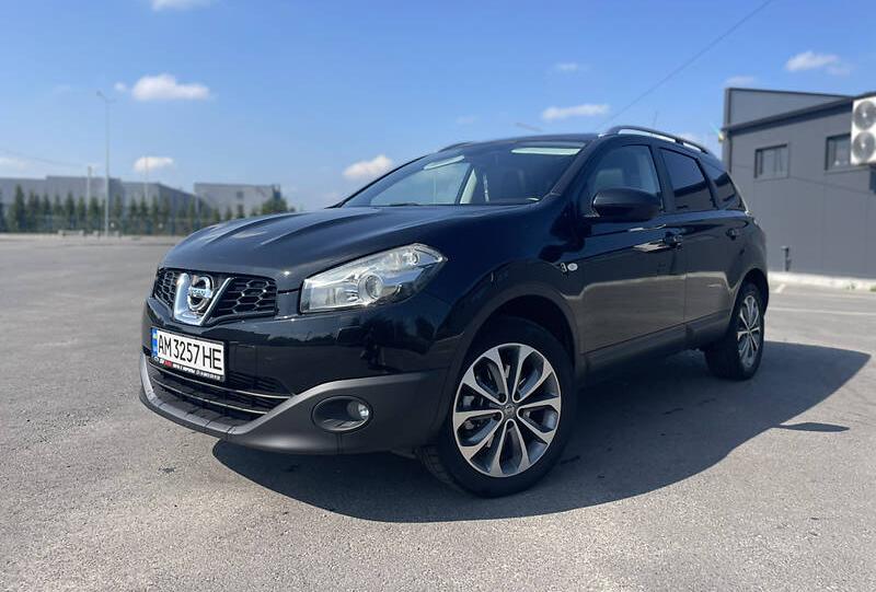 Nissan Qashqai+2 2010