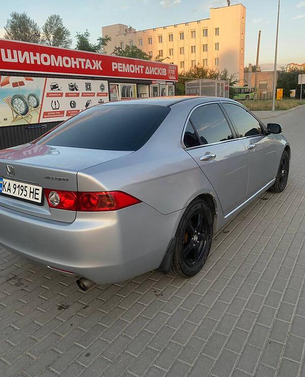 Honda Accord 2004