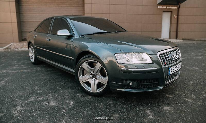 Audi S8 2007