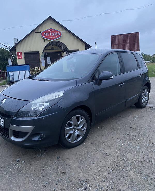 Renault Scenic 2011