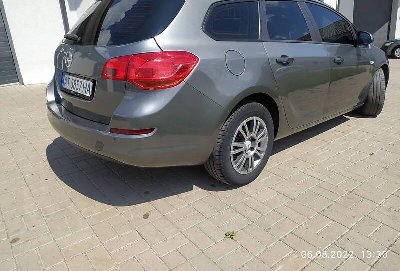 Opel Astra J cdti 2012