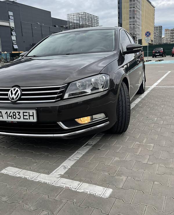 Volkswagen Passat B7 2012