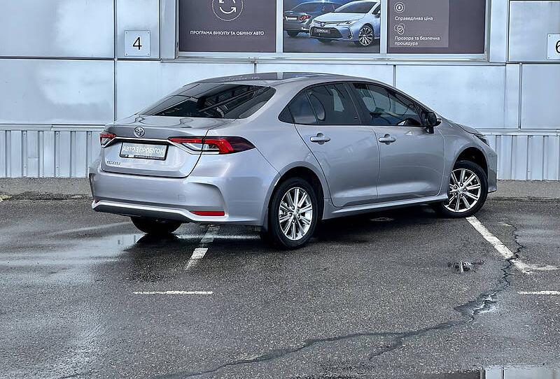 Toyota Corolla Live 2021