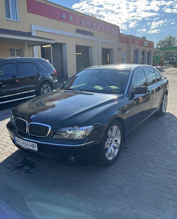 BMW 750 2006