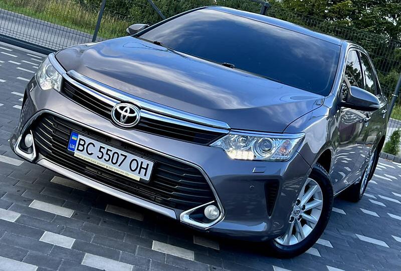 Toyota Camry 2016