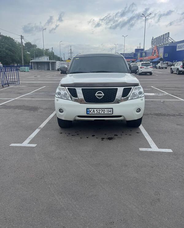 Nissan Patrol 2011