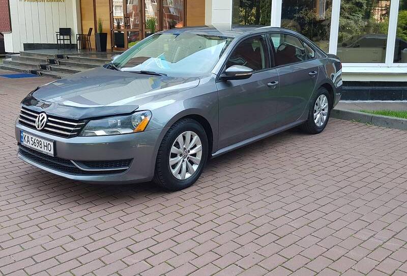 Volkswagen Passat B7 2012