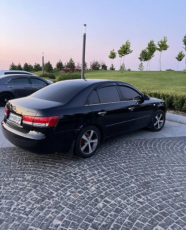 Hyundai Sonata 2008
