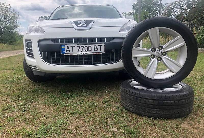 Peugeot 4007 2008