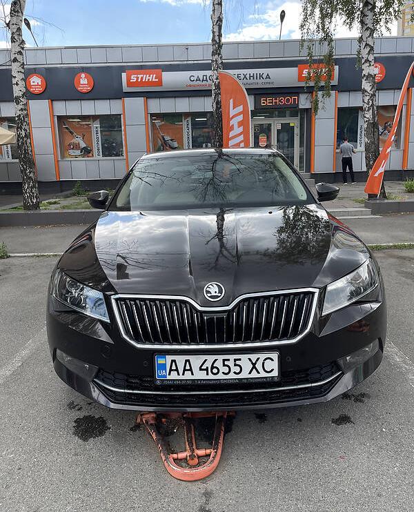 Skoda Superb Laurin Klement 2015