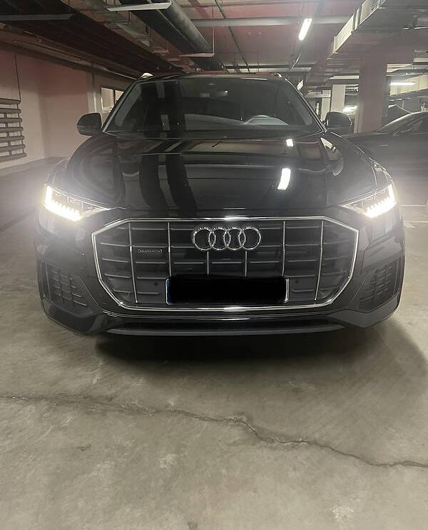 Audi Q8 2021