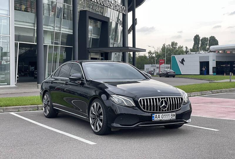Mercedes-Benz E 220 AMG 2017