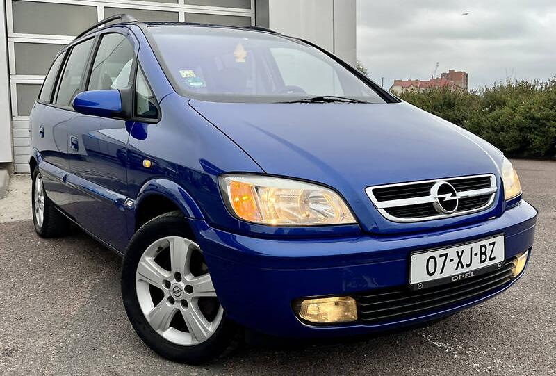 Opel Zafira LIMITED  2004