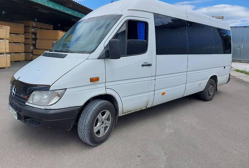 Mercedes-Benz Sprinter 316 пасс. 2000