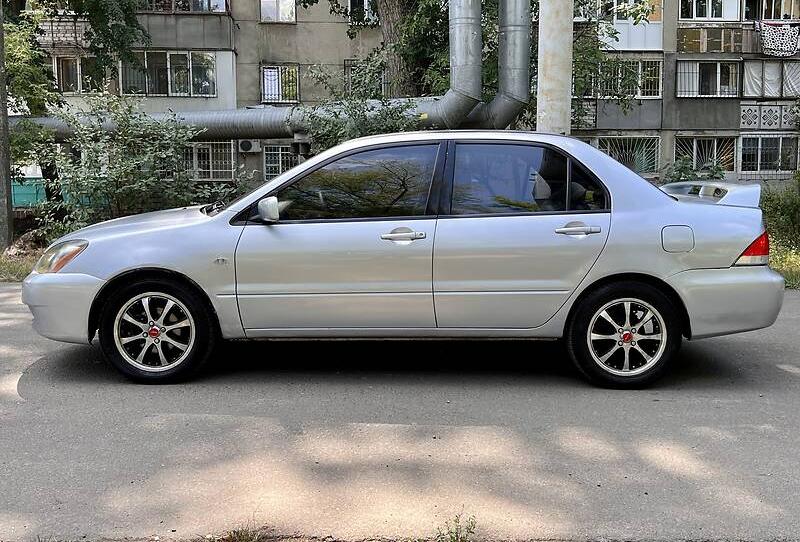 Mitsubishi Lancer 2006