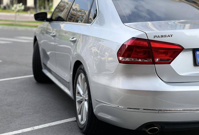 Volkswagen Passat B7 2012