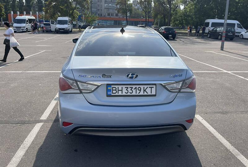 Hyundai Sonata 2011