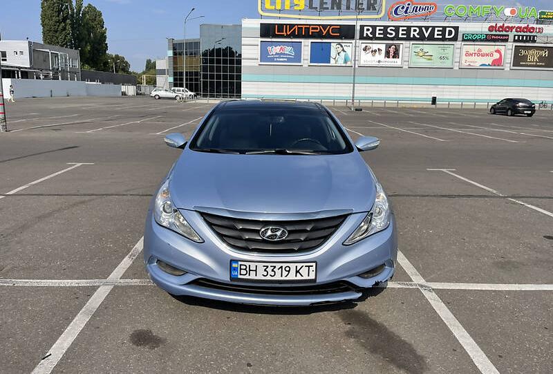 Hyundai Sonata 2011
