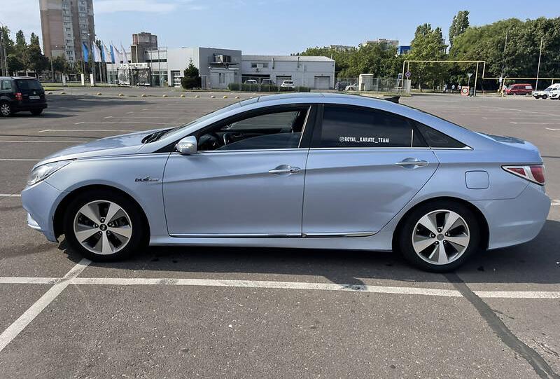 Hyundai Sonata 2011