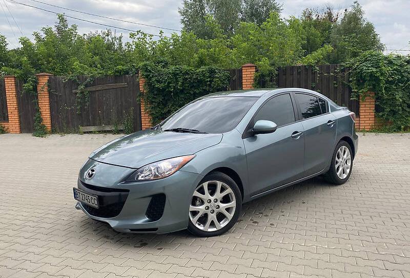 Mazda 3 skyactiv  2012