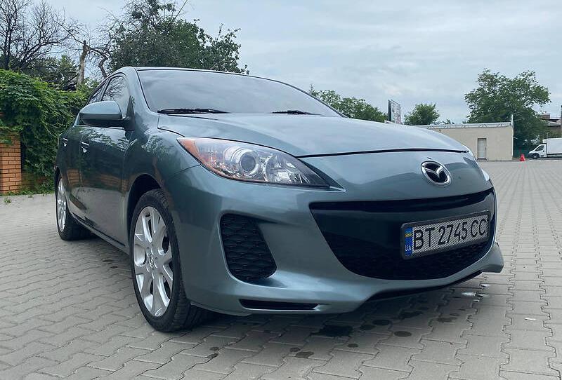 Mazda 3 skyactiv  2012