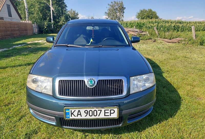 Skoda Superb 2003