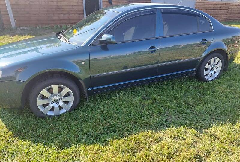 Skoda Superb 2003