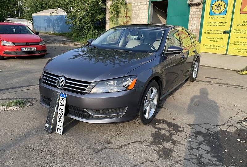 Volkswagen Passat B7 SE 2012