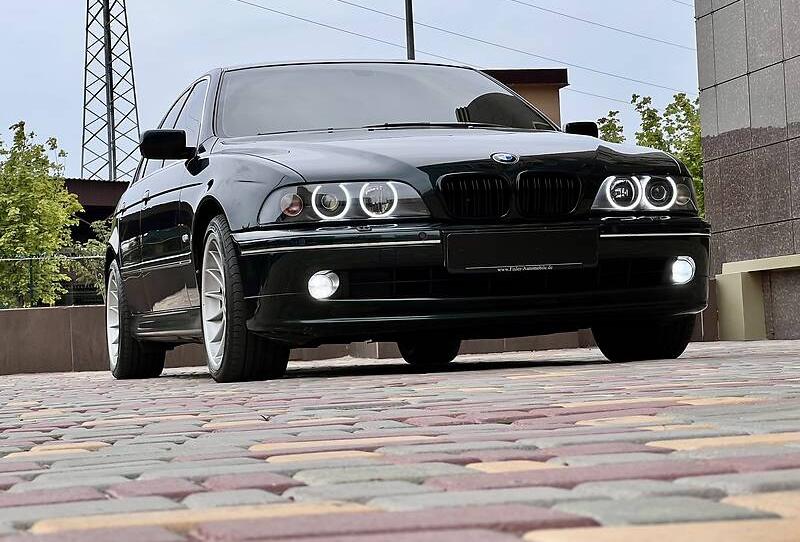 BMW 530 E39 INDIVIDUAL 3.0d 2001