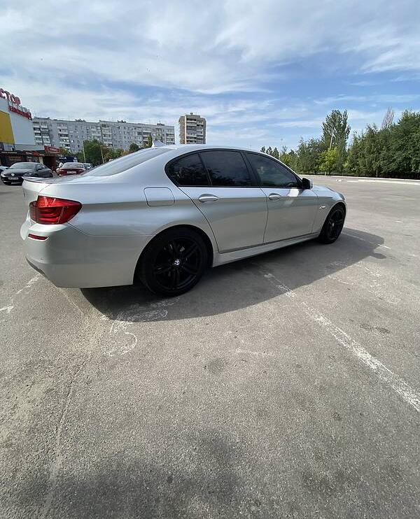 BMW 525 2011