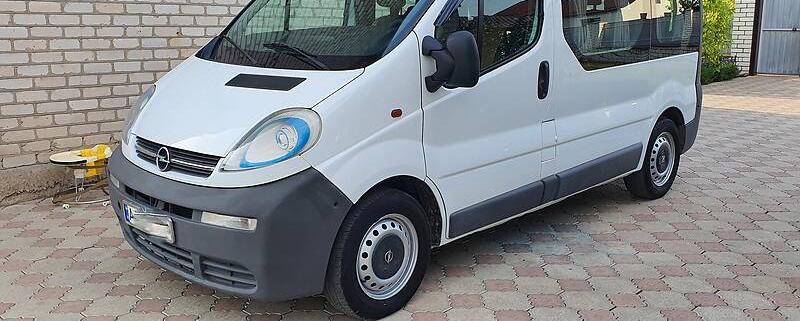 Opel Vivaro пасс. 2007