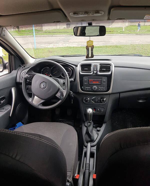 Renault Logan 2015