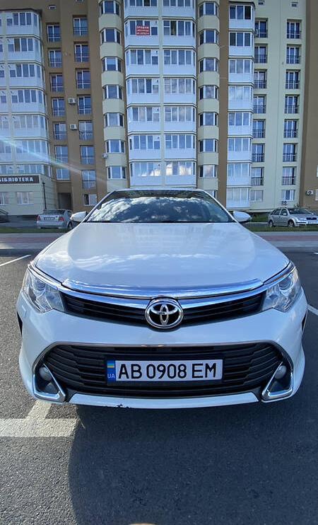 Toyota Camry 2015