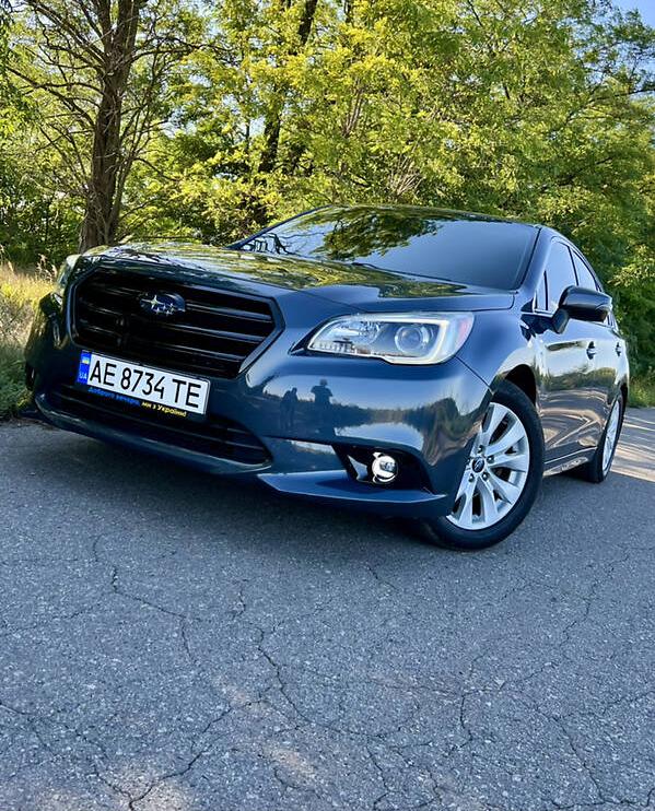 Subaru Legacy premium plus 2016