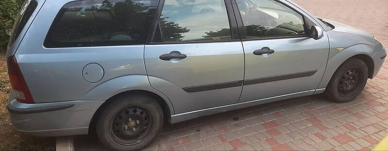 Ford Focus TCDI  2004