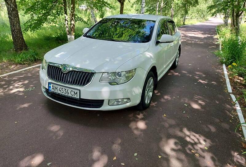 Skoda Superb 2012