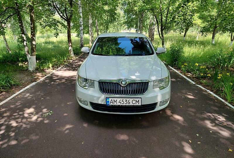 Skoda Superb 2012