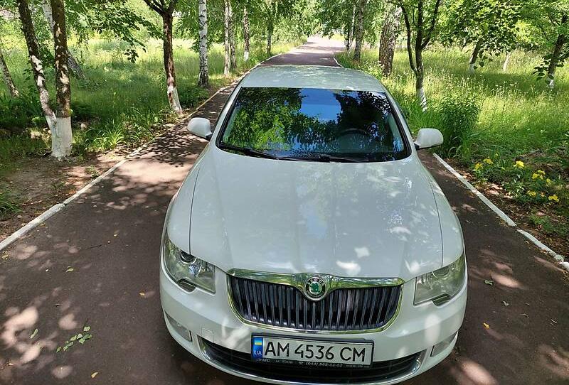 Skoda Superb 2012